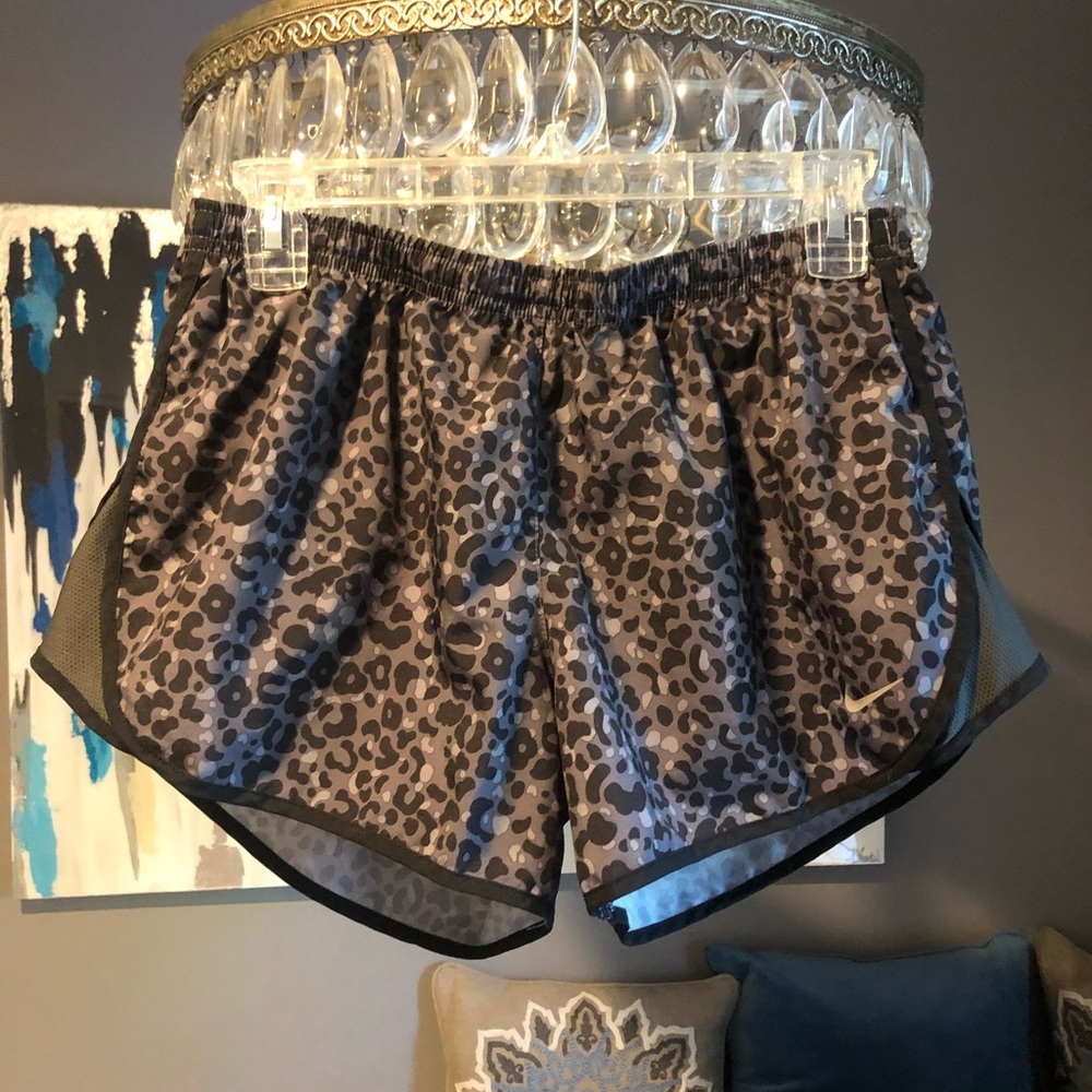 Excellent Condition 🌺 Nike Dri-Fit Running Short